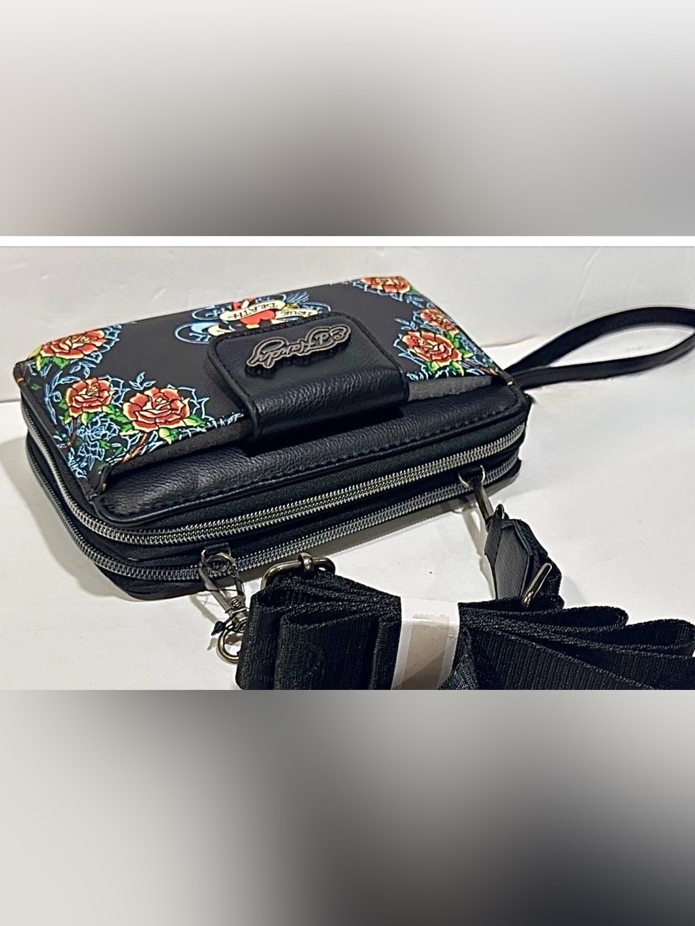 ED HARDY True Til Death Black Zip Wallet w Roses Tattoo Print Wristlet Crossbody - Picture 6 of 6